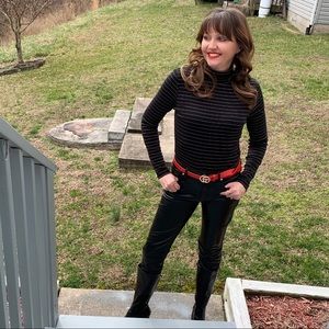 Meet your Posher, Kari